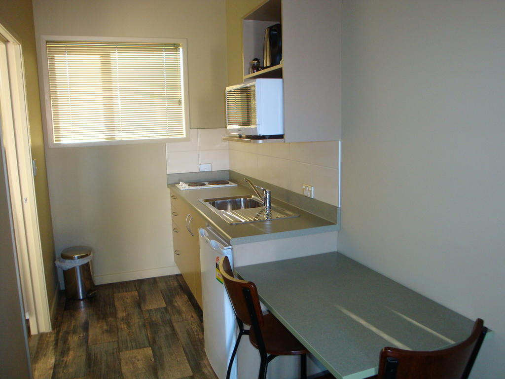 Sierra Motel And Apartments Omarama Chambre photo