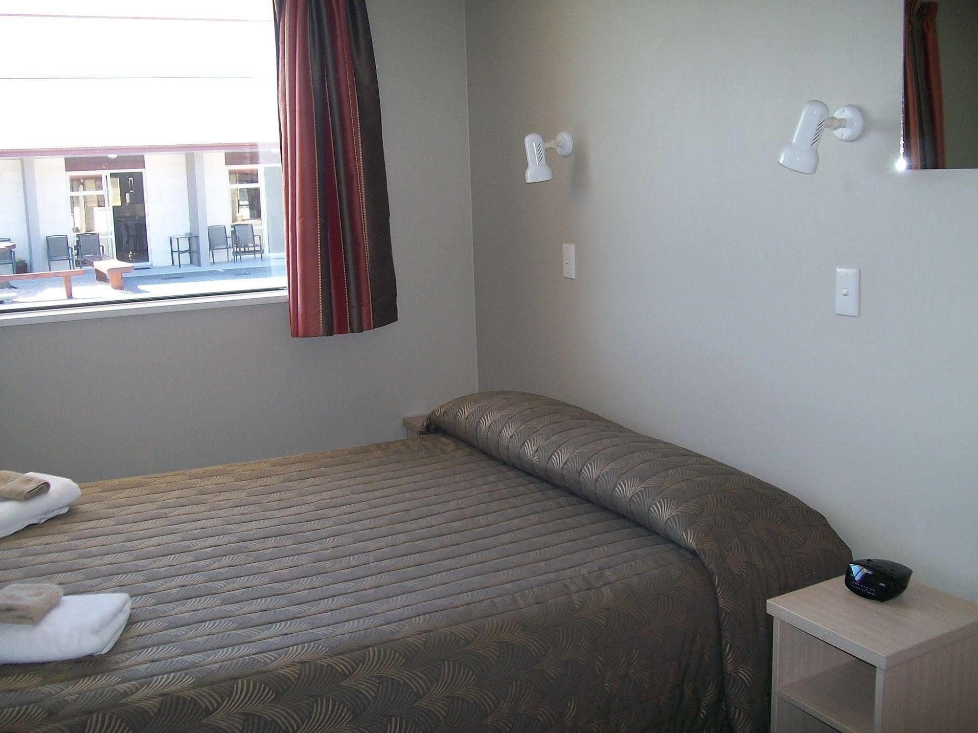 Sierra Motel And Apartments Omarama Extérieur photo