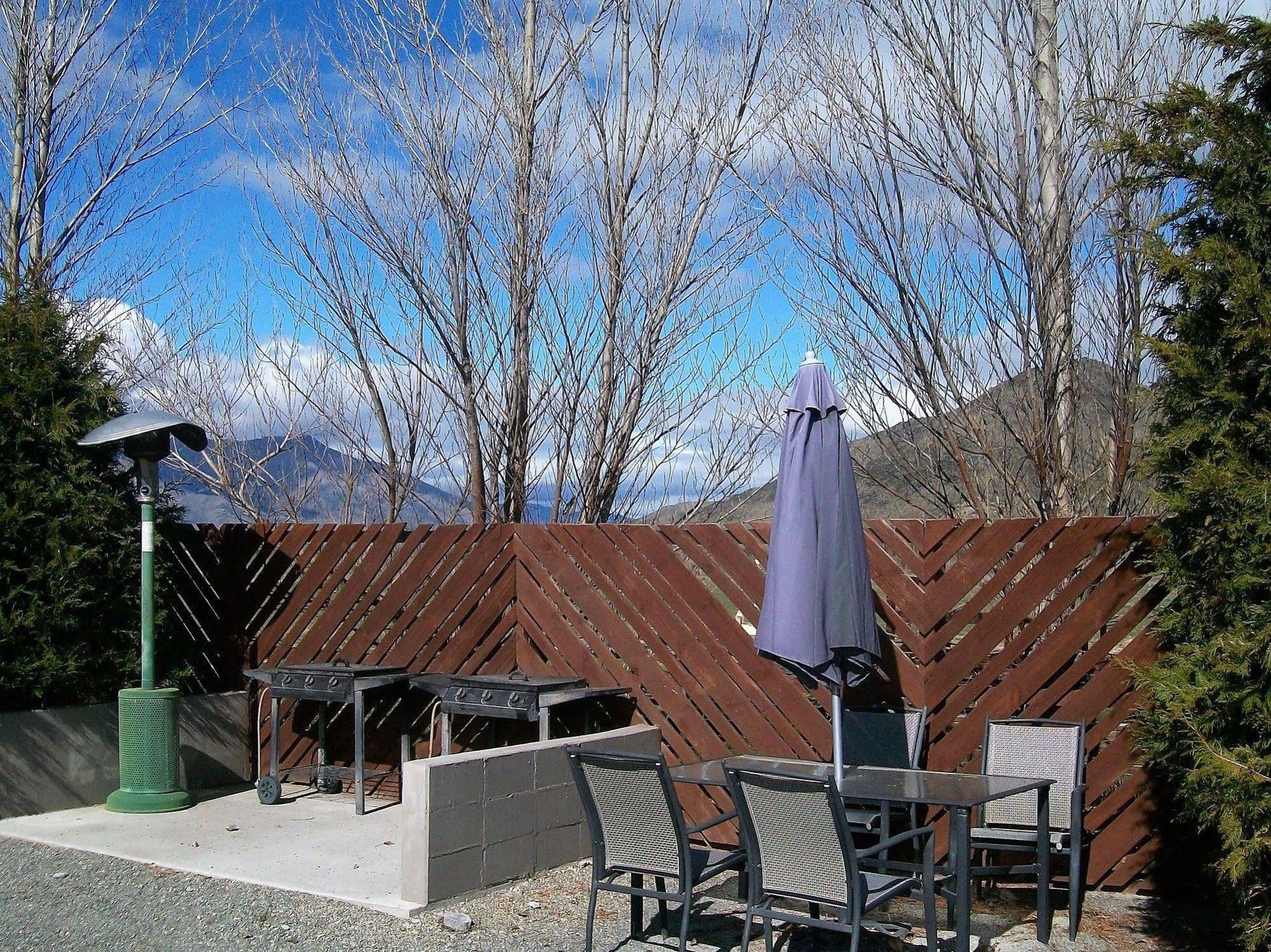 Sierra Motel And Apartments Omarama Extérieur photo