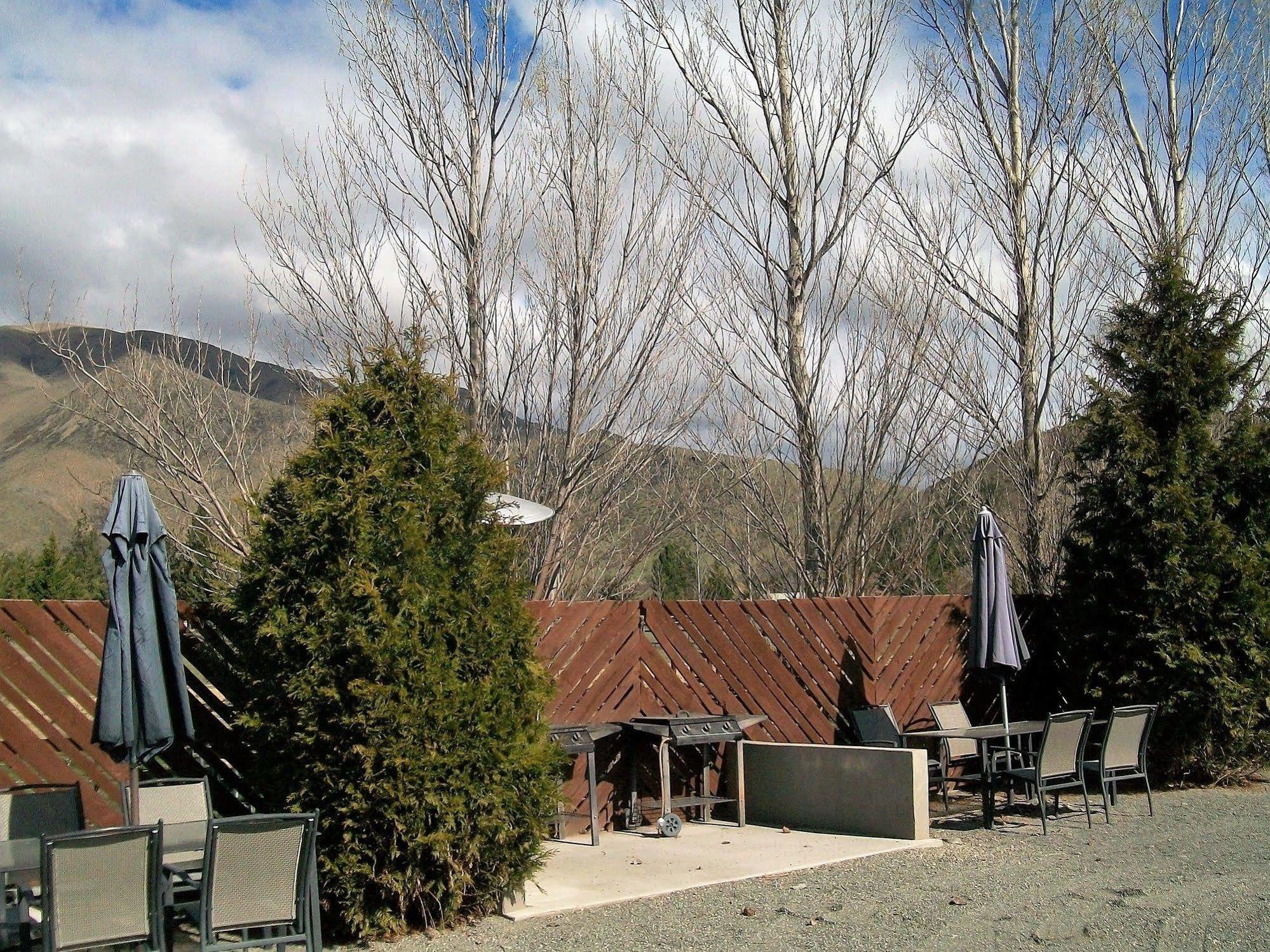 Sierra Motel And Apartments Omarama Extérieur photo